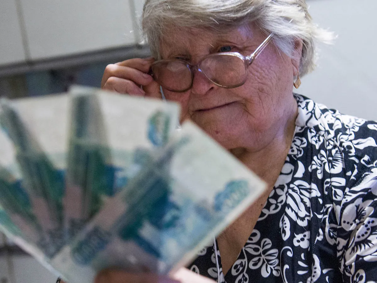 «Чем раньше, тем лучше»: каждый третий россиянин советует начинать пенсионные накопления до 25 лет