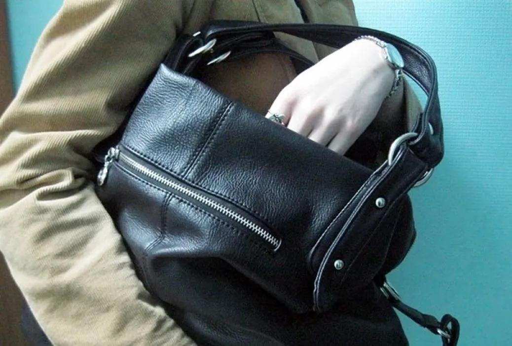 В Нижнекамске молодая женщина ограбила пенсионерку ради спиртного