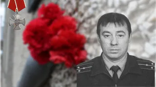 Сотрудники СОБР "Заря" почтили память павшего в бою в Чечне сослуживца