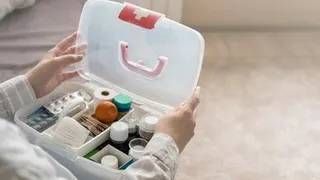 Что нужно иметь в дачной аптечке