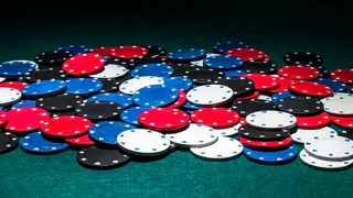 Организатор подпольного казино в Магнитогорске останется под стражей: прокурор отстоял приговор