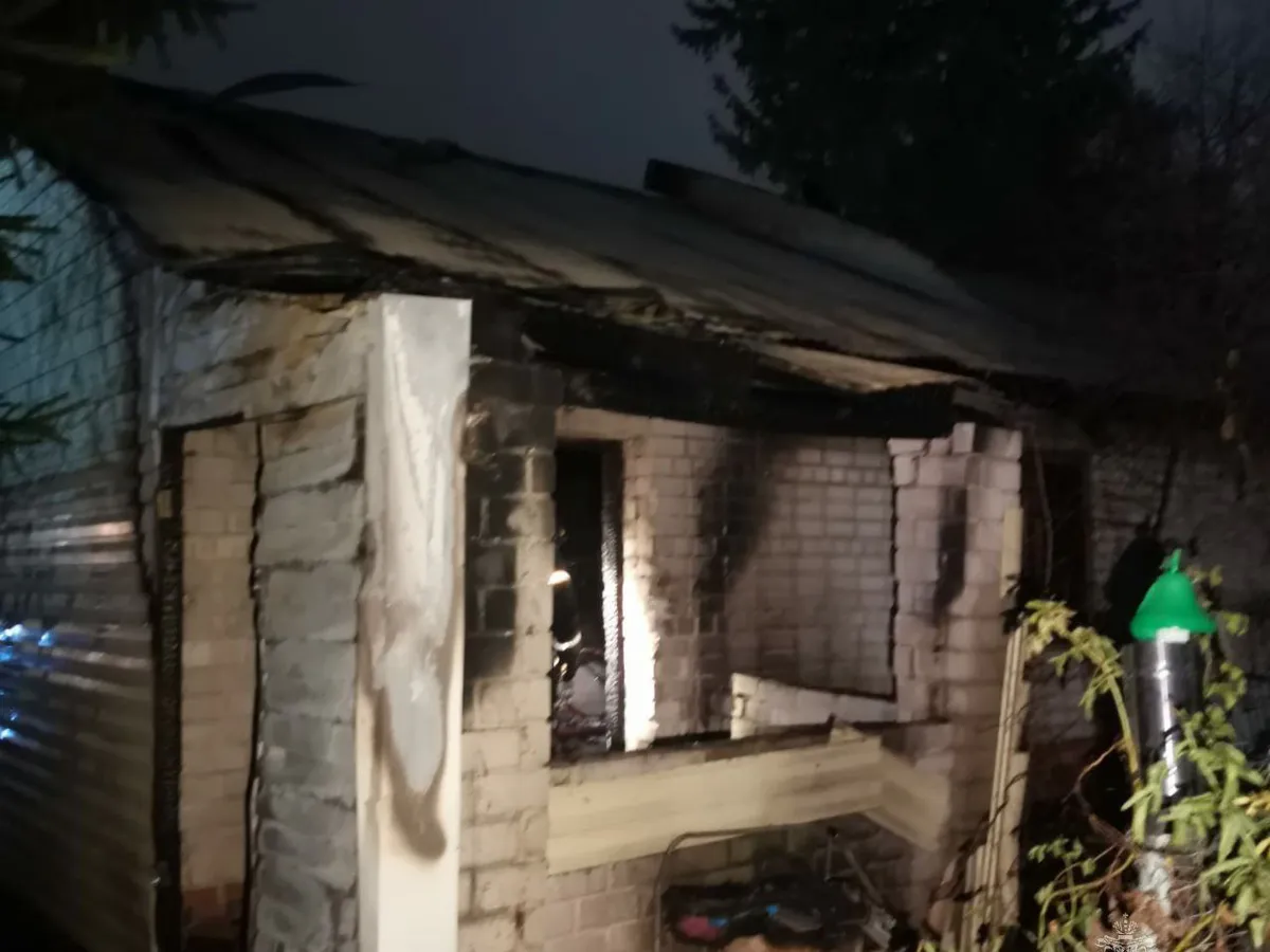 В Казани при пожаре в бане погиб мужчина