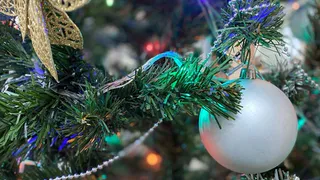 Не спешите украшать подъезд к Новому году: с 24 декабря можно нарваться на большие неприятности