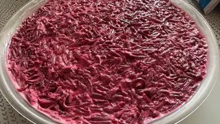 Теперь готовлю "Селедку под шубой" только так: лучше ресторанного в 100 раз – добавляю секретный ингредиент и салат становится вкуснее