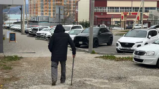 Заставят делиться: одиноких пенсионеров, живущих в двухкомнатной квартире, ждет неожиданный сюрприз