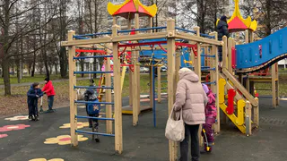 В Челнах шестилетняя девочка получила травму на детской площадке — возбуждено уголовное дело