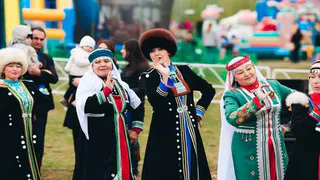 Вместе: газетный солдатский привал