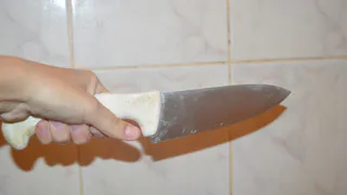 Рязанец несколько раз ударил ножом свою жену