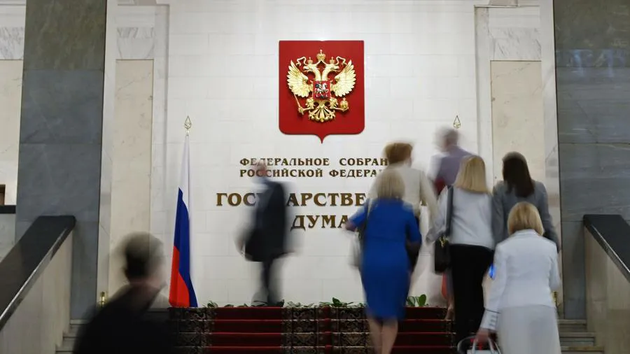Чиновникам и депутатам предложено запретить три вещи