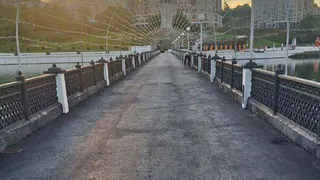 На пешеходном мосту через Залив в Чебоксарах завершился ремонт