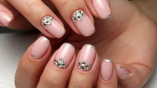 Забудьте в 2026 году: этот маникюр моментально делает образ устаревшим