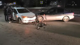 ДТП в Дашково-Песочне: столкнулись 2 легковых автомобиля