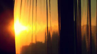 Как вернуть белизну тюлевым шторам: простой способ с использованием соли