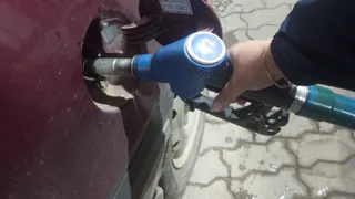 Опасная зона: 5 нарушений на АЗС, которые могут стоить вам прав и денег