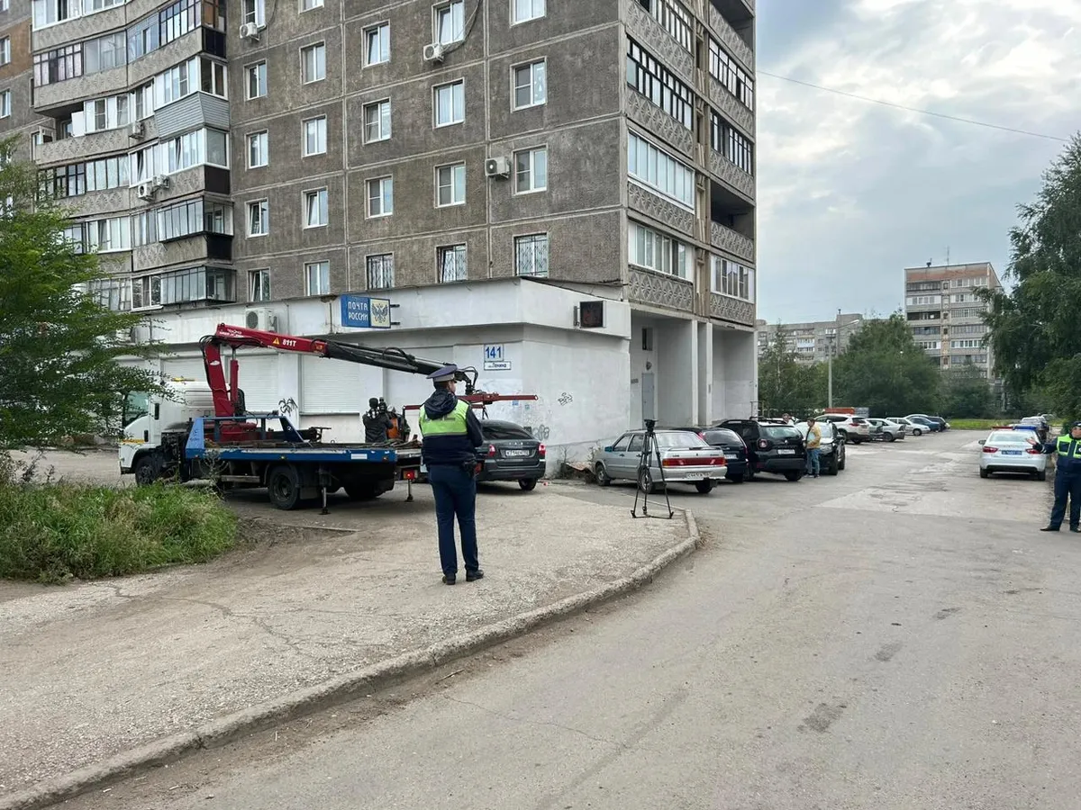 В Магнитогорске сотрудники ГАИ и администрации провели рейд по наводке горожан