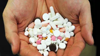 Названы популярные у россиян, но опасные для сердца препараты