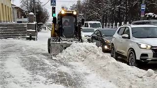 Жителей Владимира просят убрать свои автомобили в центре города