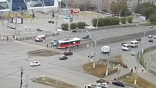 Очередное ДТП: в Магнитогорске на регулируемом пешеходном переходе сбили пешехода