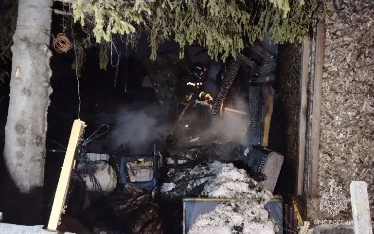 В Челябинской области произошло возгорание двухэтажного дома