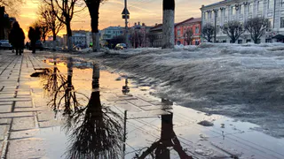 «Летающая» машина и кресты: главные новости минувших выходных