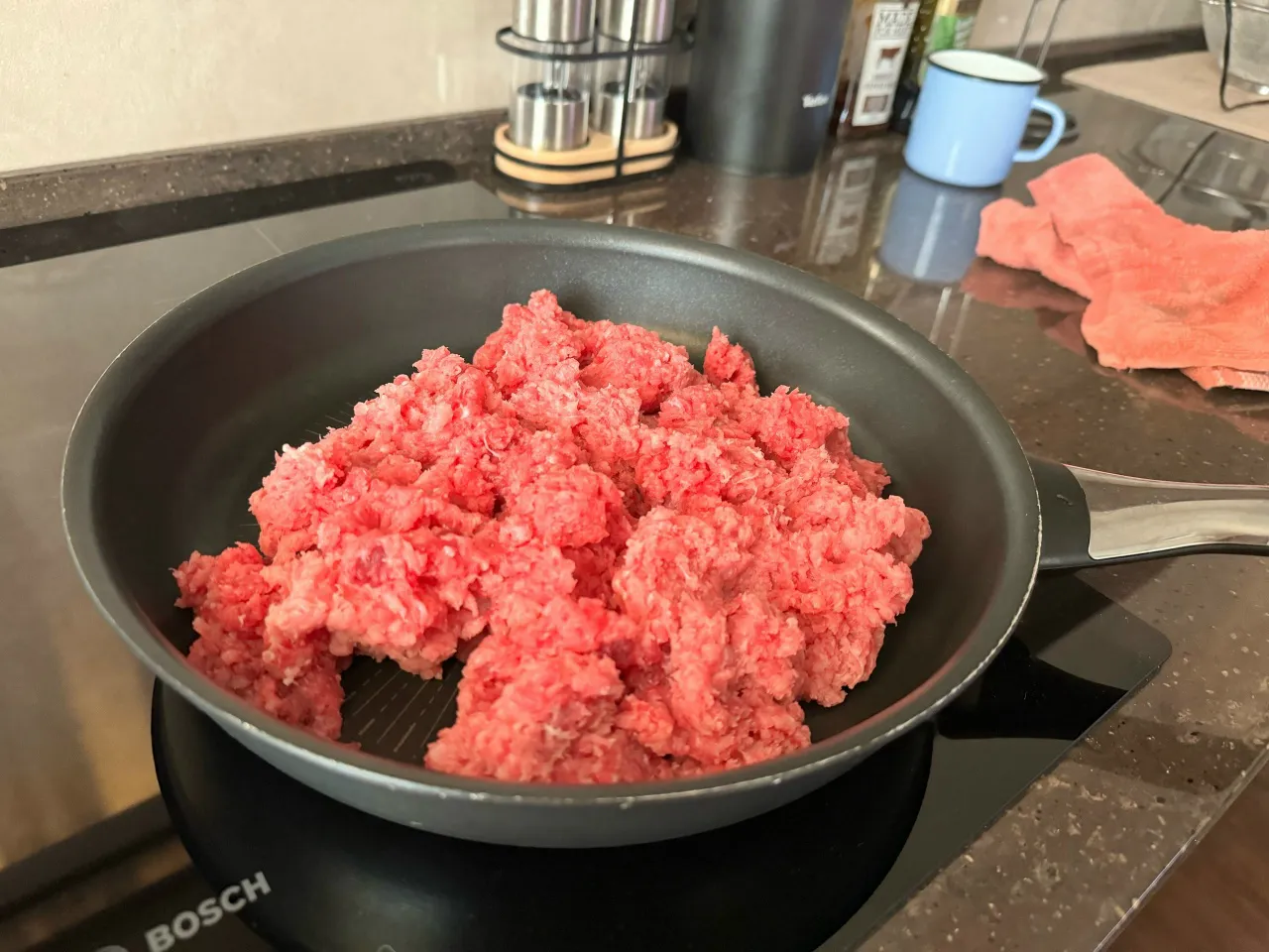 Котлеты без лука получились нежнее — всё благодаря простой замене