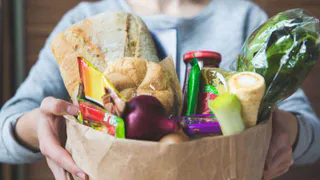 «Магнит» начал тестировать доставку продуктов на дом