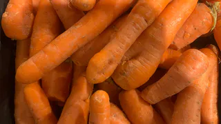 Больше не варю морковь на салаты: друг повар показал, как они у себя в ресторане готовят морковь намного вкуснее и проще