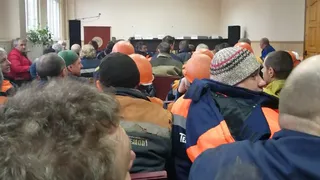 Сотрудники новомичуринского предприятия продолжили забастовку