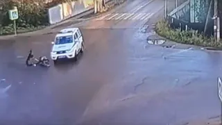 В Коми подростки без прав попали в аварию на мощном электросамокате