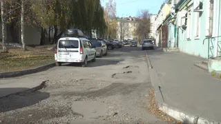 Брянские журналисты показали ужасы Орловских дворов и дорог