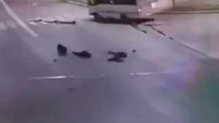 Сломал обе ноги: иномарка снесла питбайк, за рулем которого был школьник