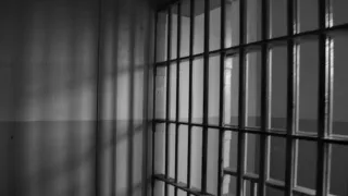 Тюремные послабления: арестованных могут выпускать к детям