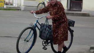 В Суземке пенсионерка украла велосипед у спящего мужчины