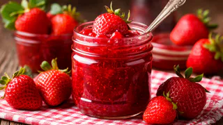 Классическое Клубничное Варенье - Яркое Варенье из Клубники с целыми, как мармелад ягодами