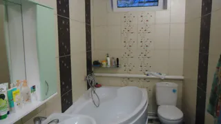 Растворяем 2 пилюли – и унитаз слепит чистотой: даже 100-летний налет отойдет как в добрый путь