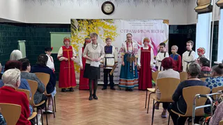 Бабушек владимирского пансионата поздравили с 8 Марта сладкими подарками и концертом