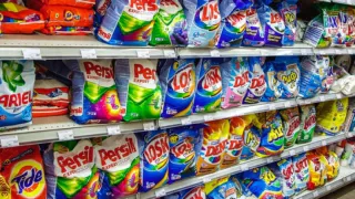 Эксперты назвали самый лучший стиральный порошок, который выведет абсолютно любые пятна