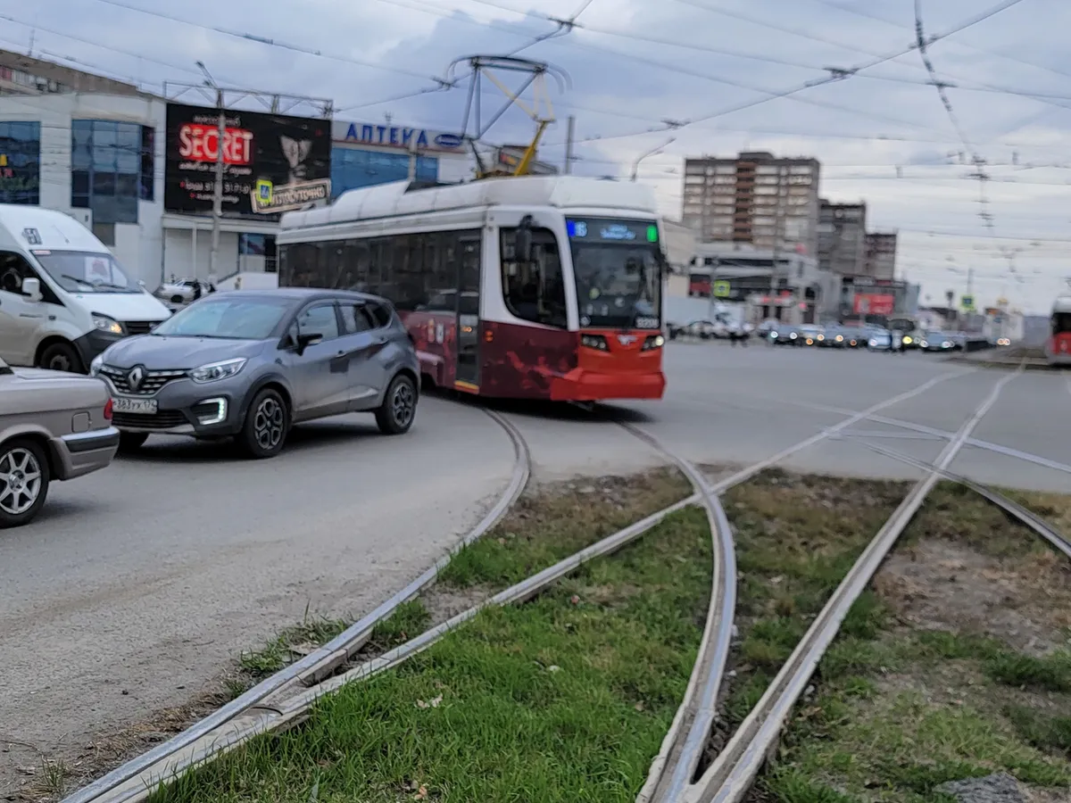 В Магнитогорске загорелся трамвай