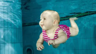 Полезно ли грудничковое плавание?