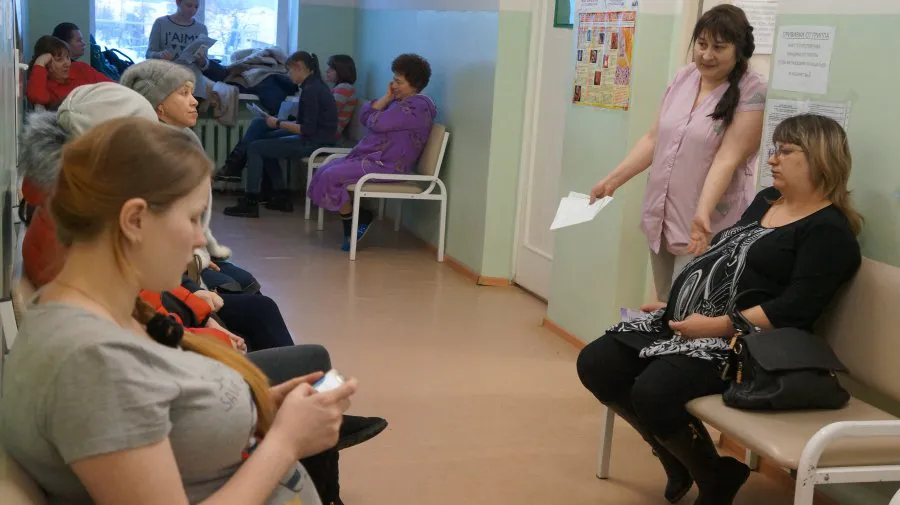 Проблемы из мира медицины: в городе число женщин детородного возраста снизилось с 72 до 58 тыс.