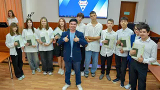 Магнитогорские девятиклассники успешно освоили первые профессии: документы на руках