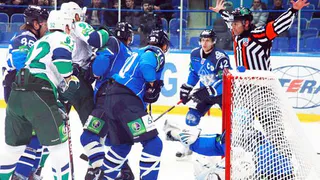 Нижнекамские хоккеисты попали в плей-офф