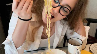 Если вы посмотрите на эти вкусняшки из рязанского Instagram, то точно захотите есть