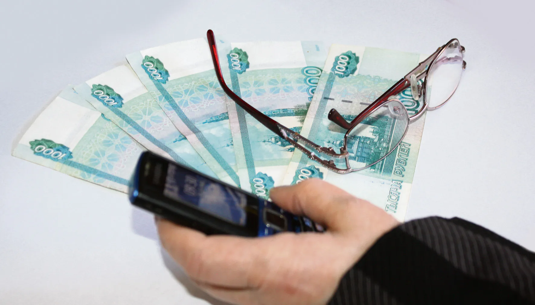 Нижнекамец перечислил мошенникам 188000 рублей