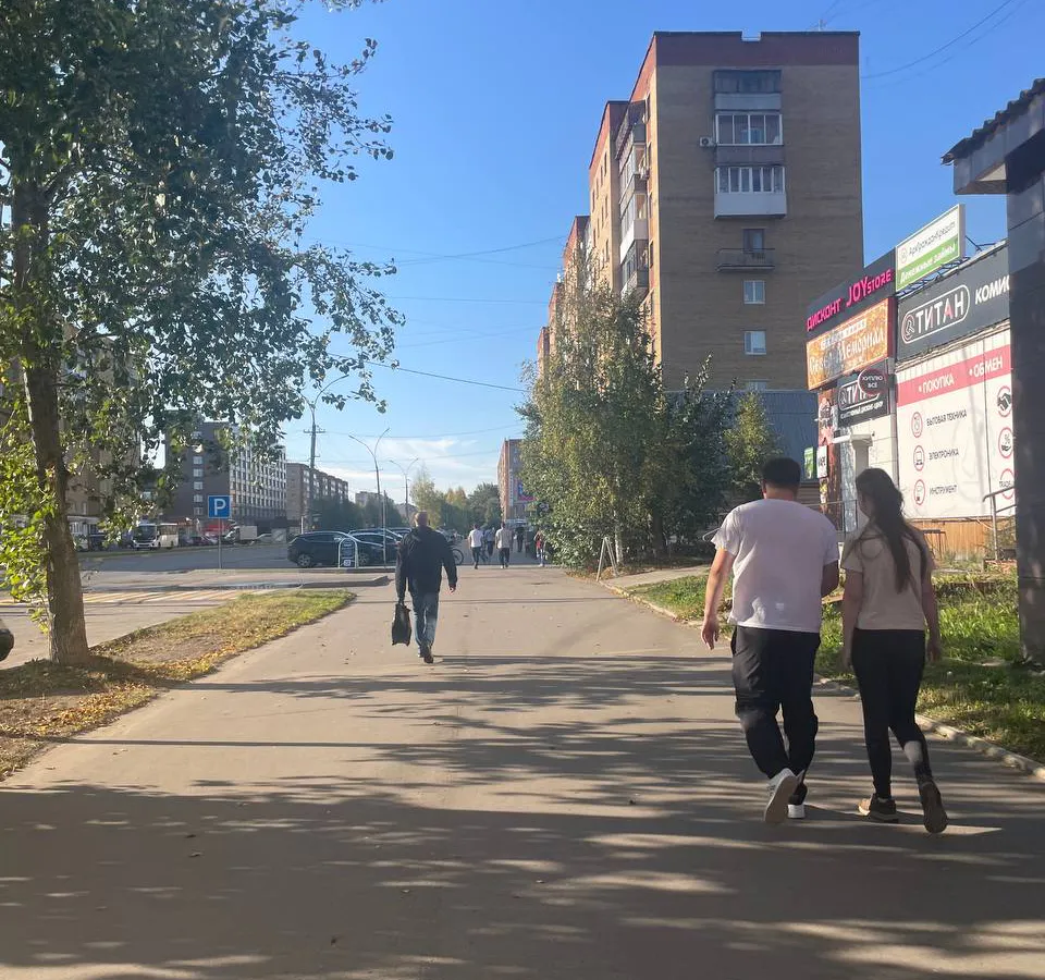 В Челябинск пришло аномальное тепло. Синоптики сказали, надолго ли — успевайте насладиться солнечной погодой