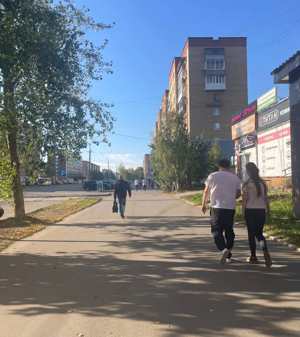 В Челябинск пришло аномальное тепло. Синоптики сказали, надолго ли — успевайте насладиться солнечной погодой