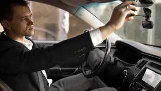 Теперь штраф не только за ремень и телефон: с августа видеорегистратор тоже под контролем — водителям рассказали, как не получить штраф