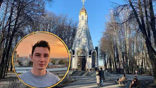 Экскурсовод: - Одни считают Рязань мешаниной без единого образа, другие - жемчужиной России