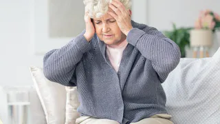 Пенсионеры постоянно живут в состоянии жесткого стресса