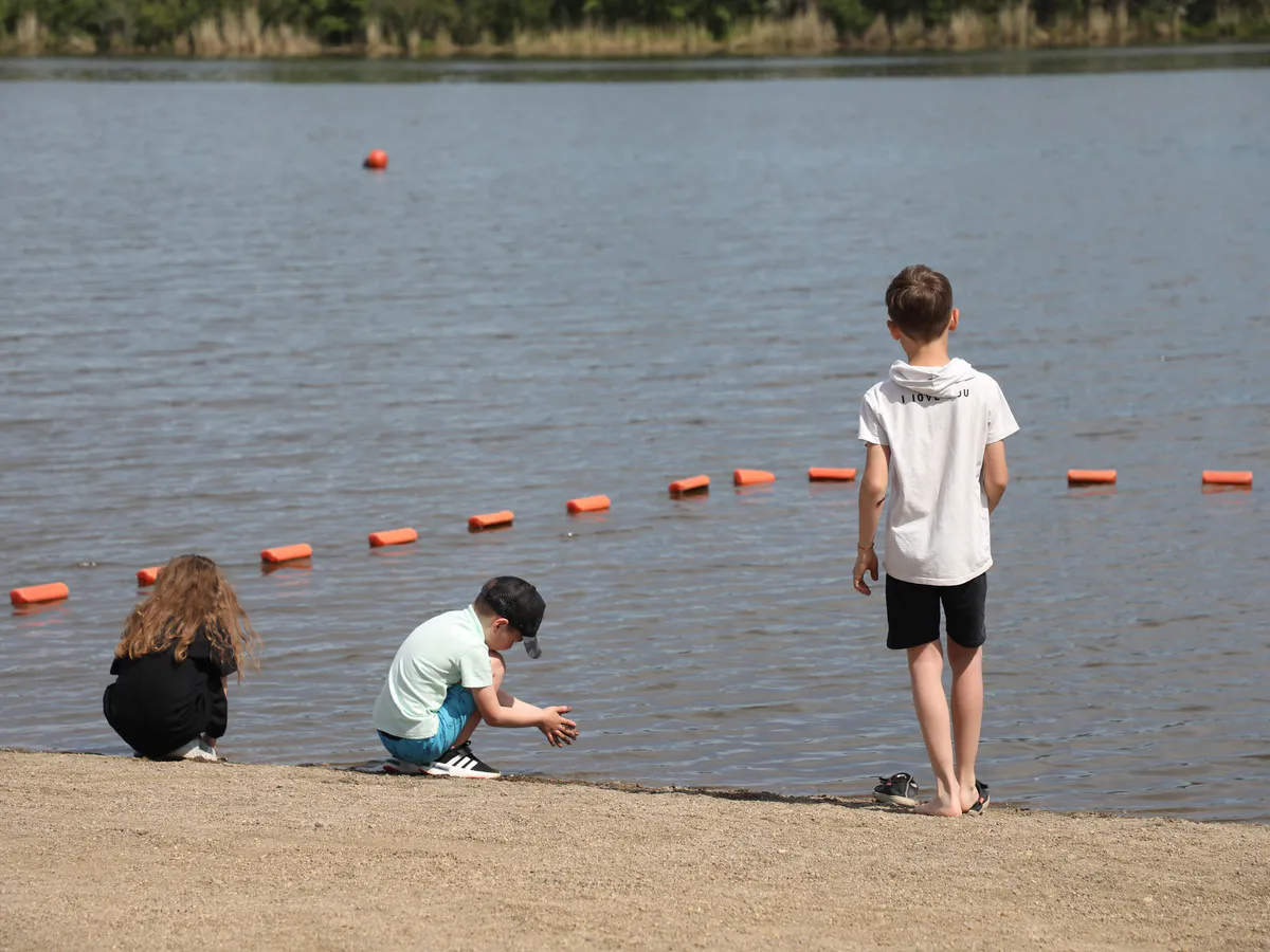 Опасность диких пляжей: почему магнитогорцам стоит выбирать только официальные места для купания 
